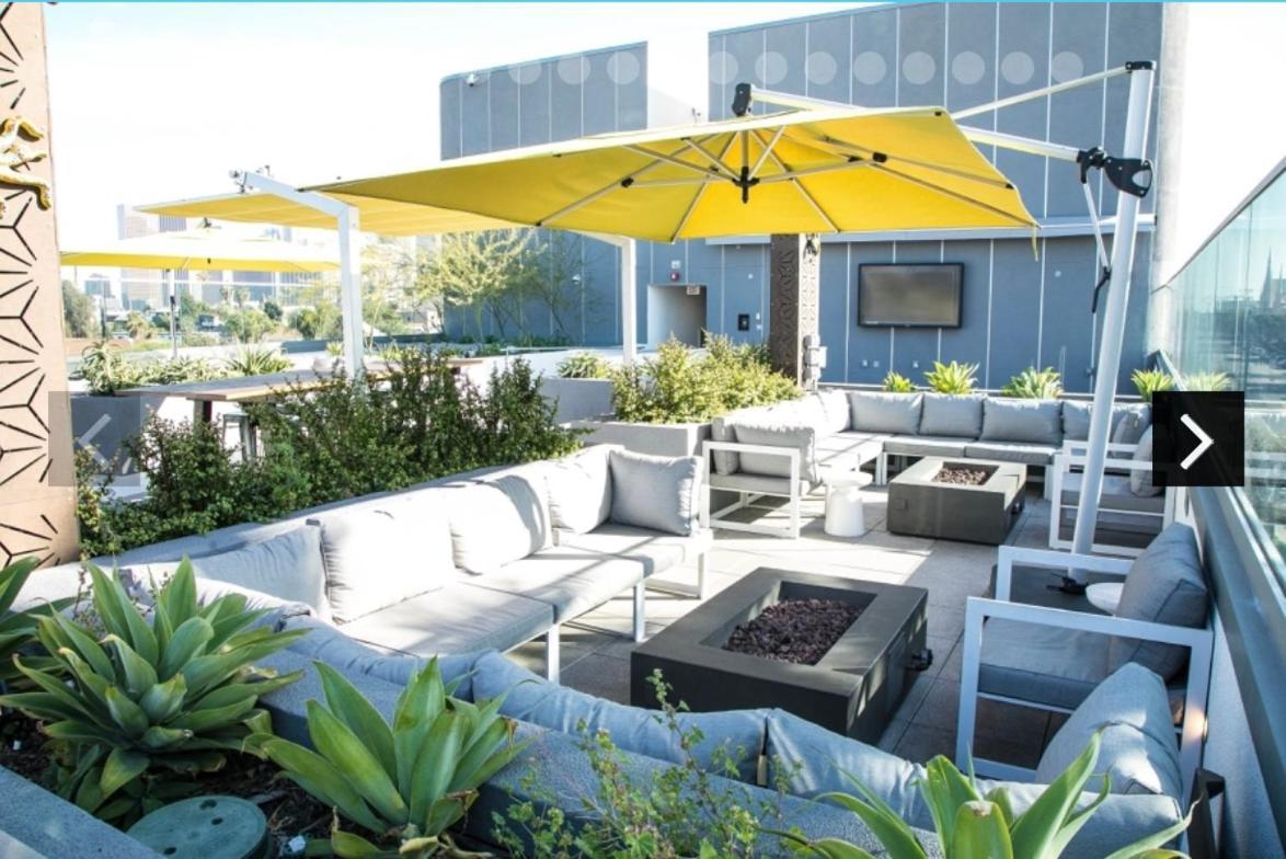 Downtown Los Angeles Skyline Balcony View Modern Penthouse Exterior foto