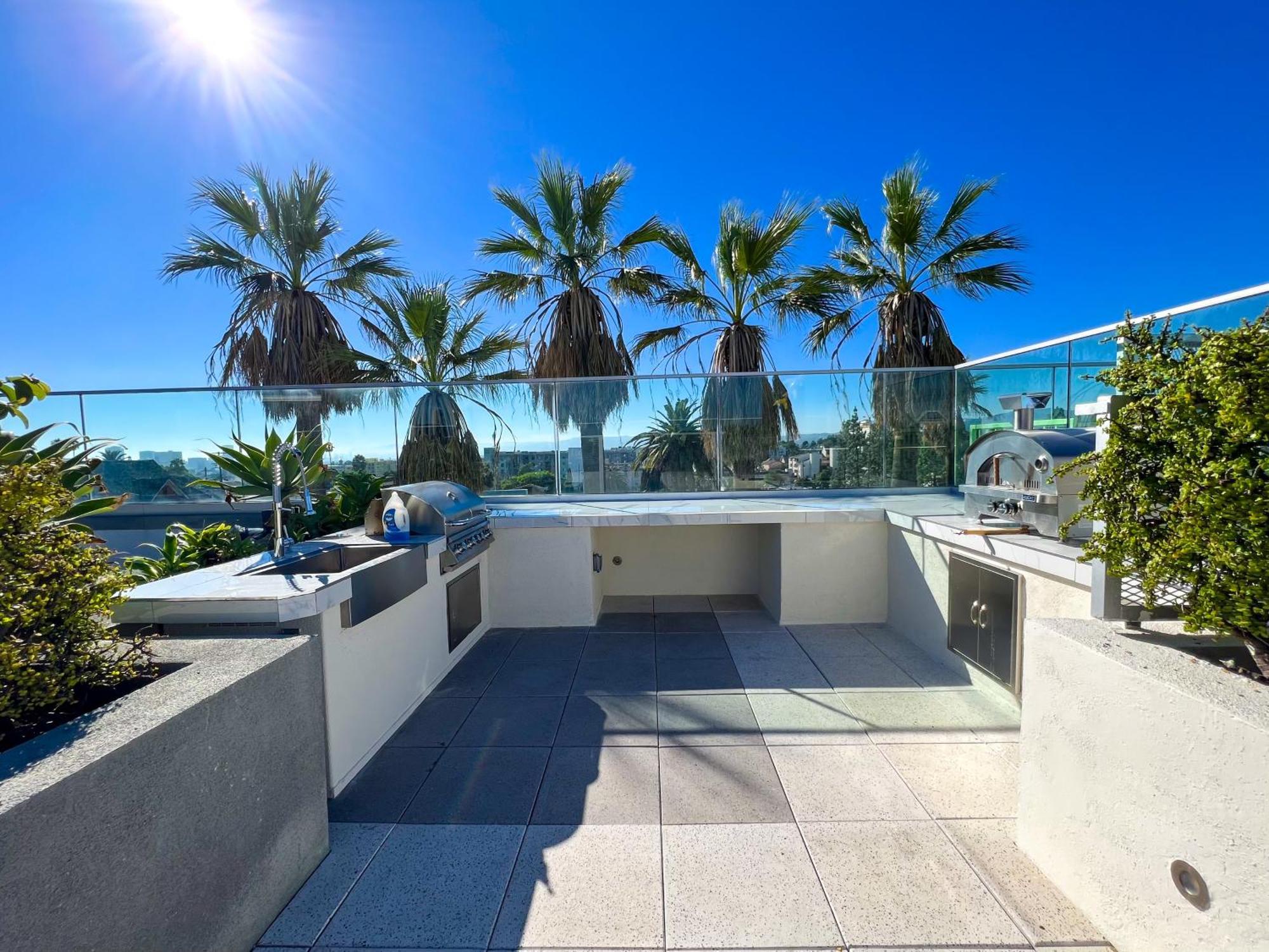 Downtown Los Angeles Skyline Balcony View Modern Penthouse Exterior foto